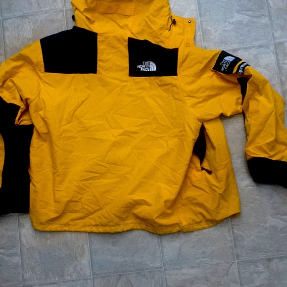 Supreme north face hoodie yellow with black words (No Problems) jus selling it - Picture 2 of 2
